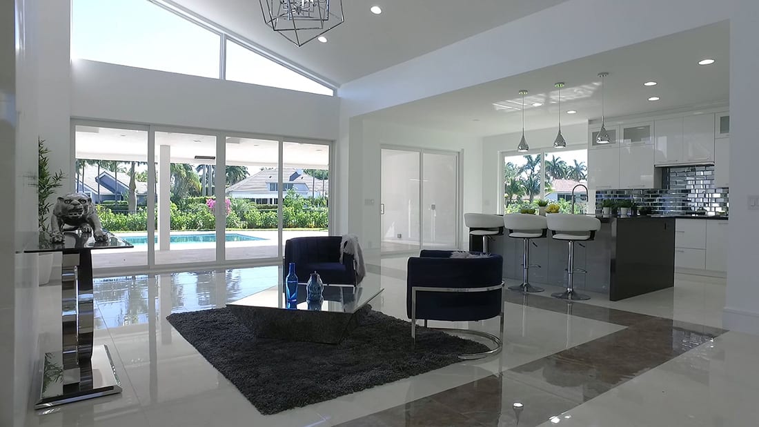 7678 Stonehaven Ln — image 3