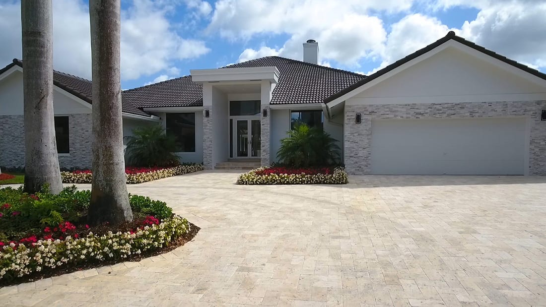 7678 Stonehaven Ln — image 4