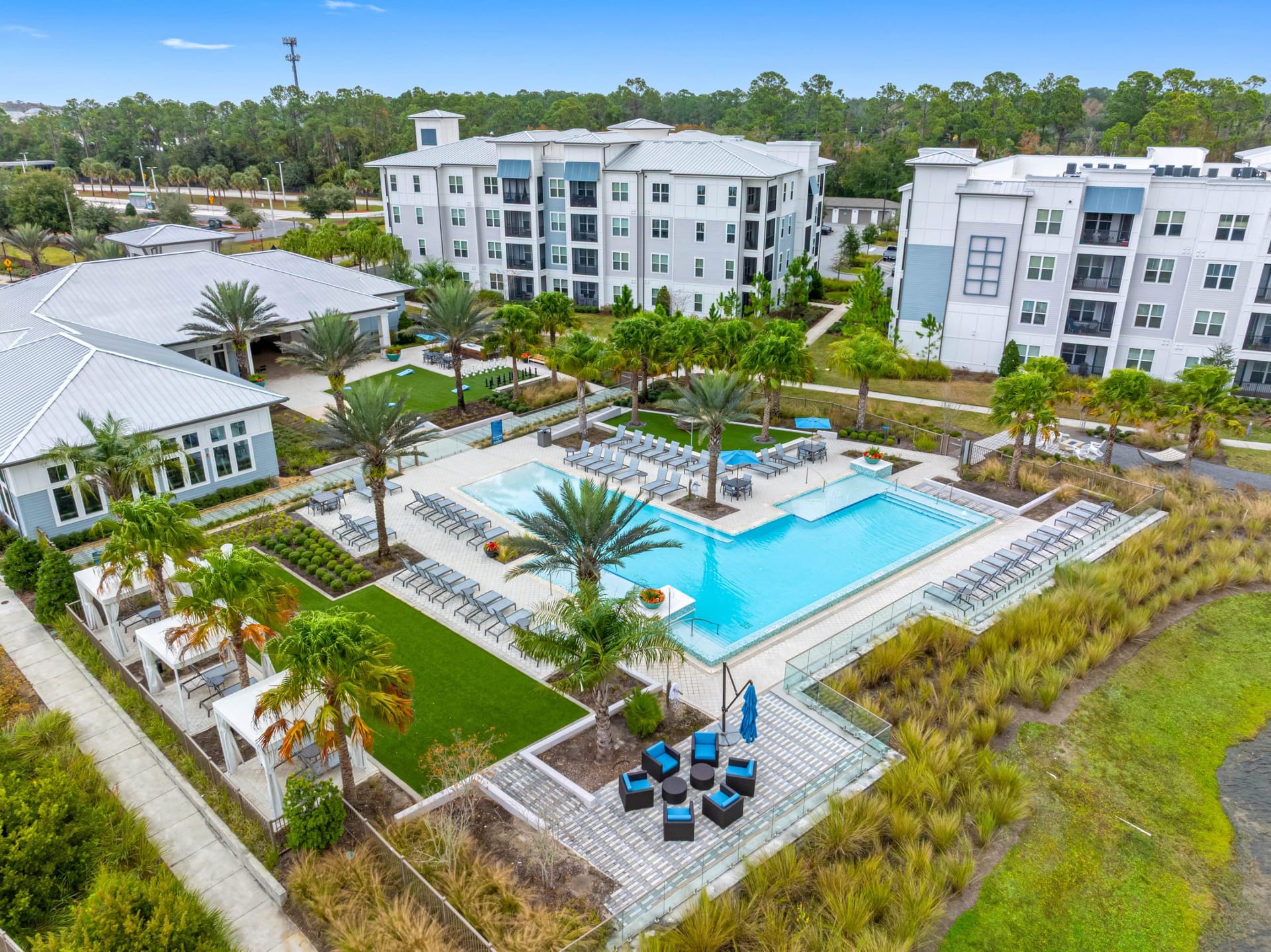 Bainbridge Avenues Walk Jacksonville, FL — rooftop and skyline aerial photography by Delray Drones