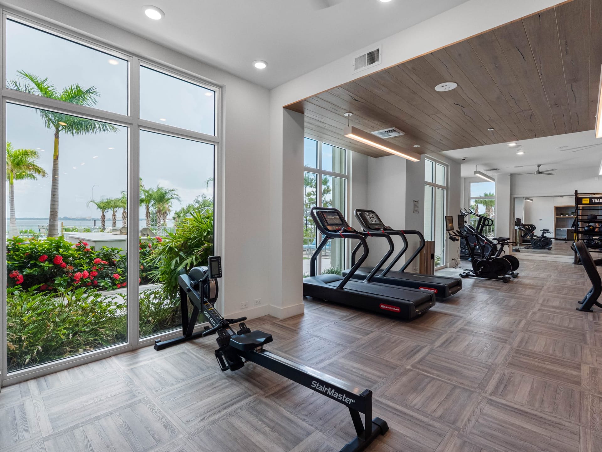 Bainbridge Bayview Clearwater, FL — rooftop and skyline aerial photography by Delray Drones