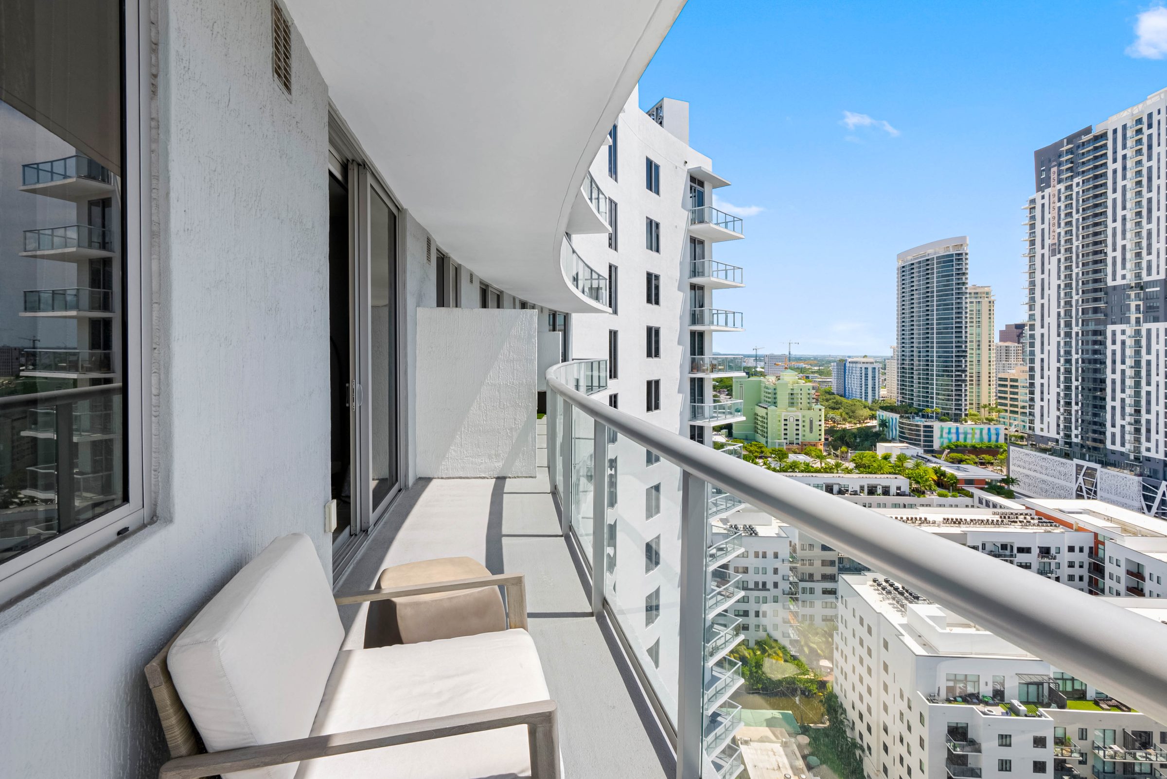 Laureat Fort Lauderdale, FL — property exterior aerial photography by Delray Drones