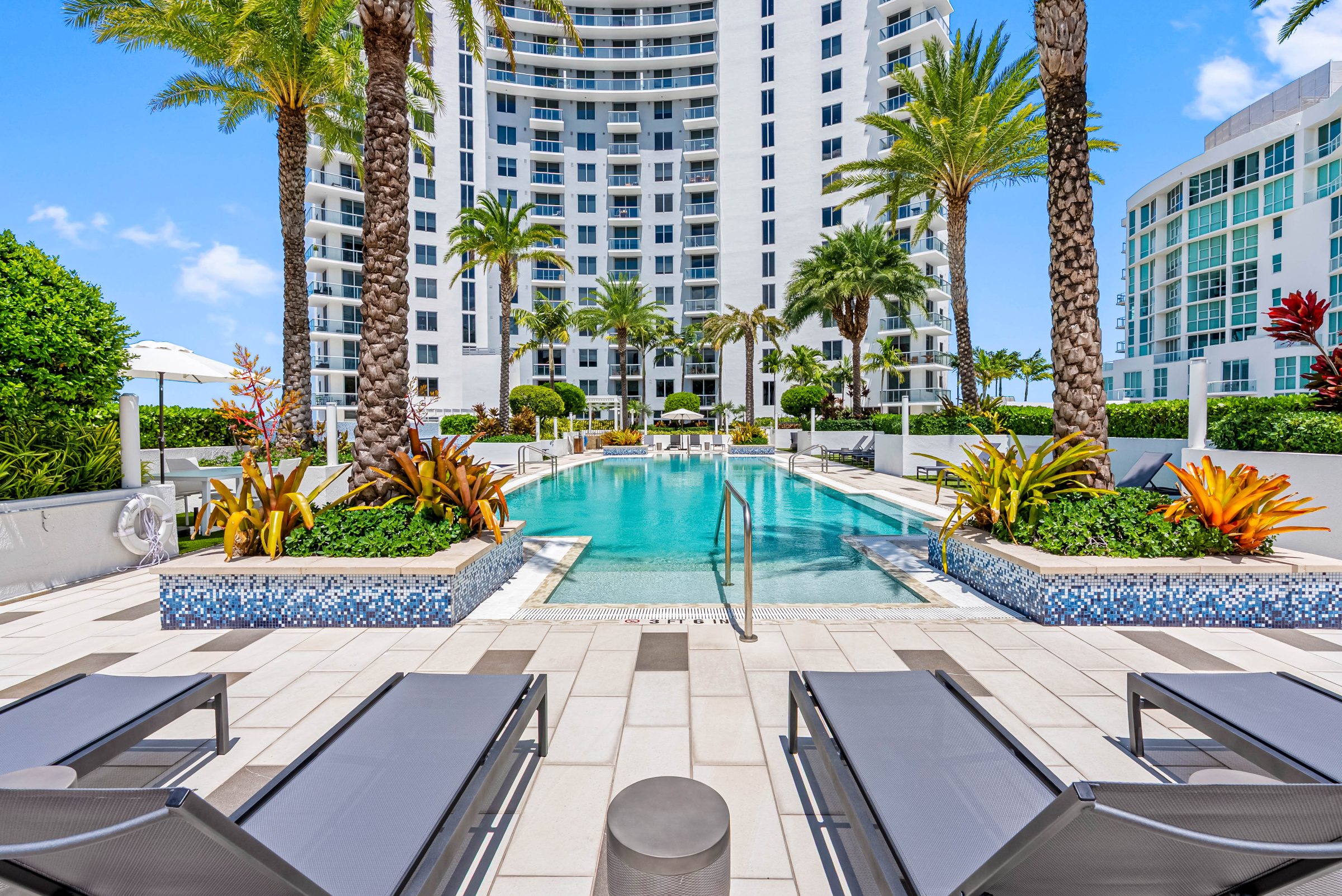 Laureat Fort Lauderdale, FL — amenity space aerial photography by Delray Drones