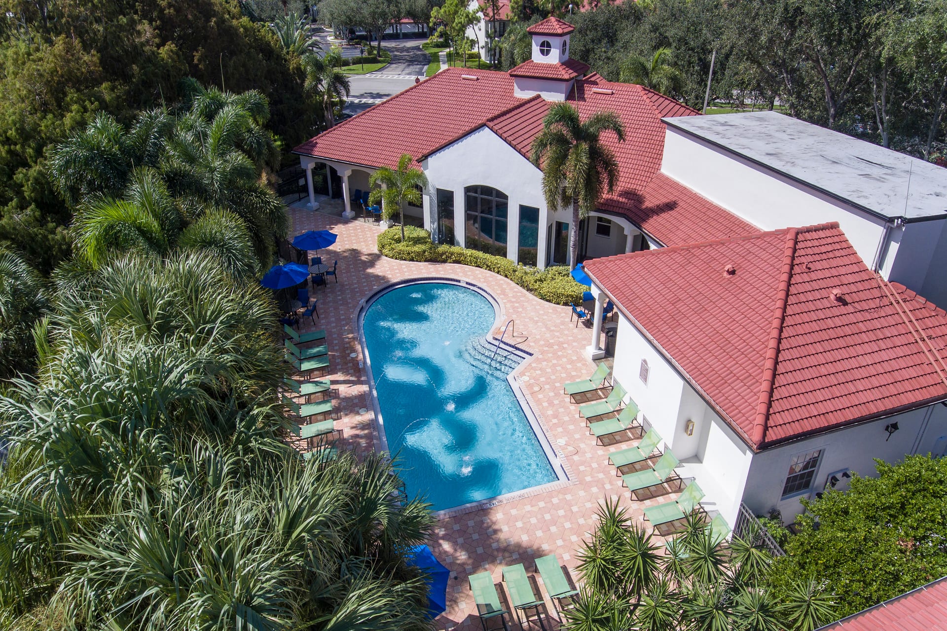 Mira Flores — image 5