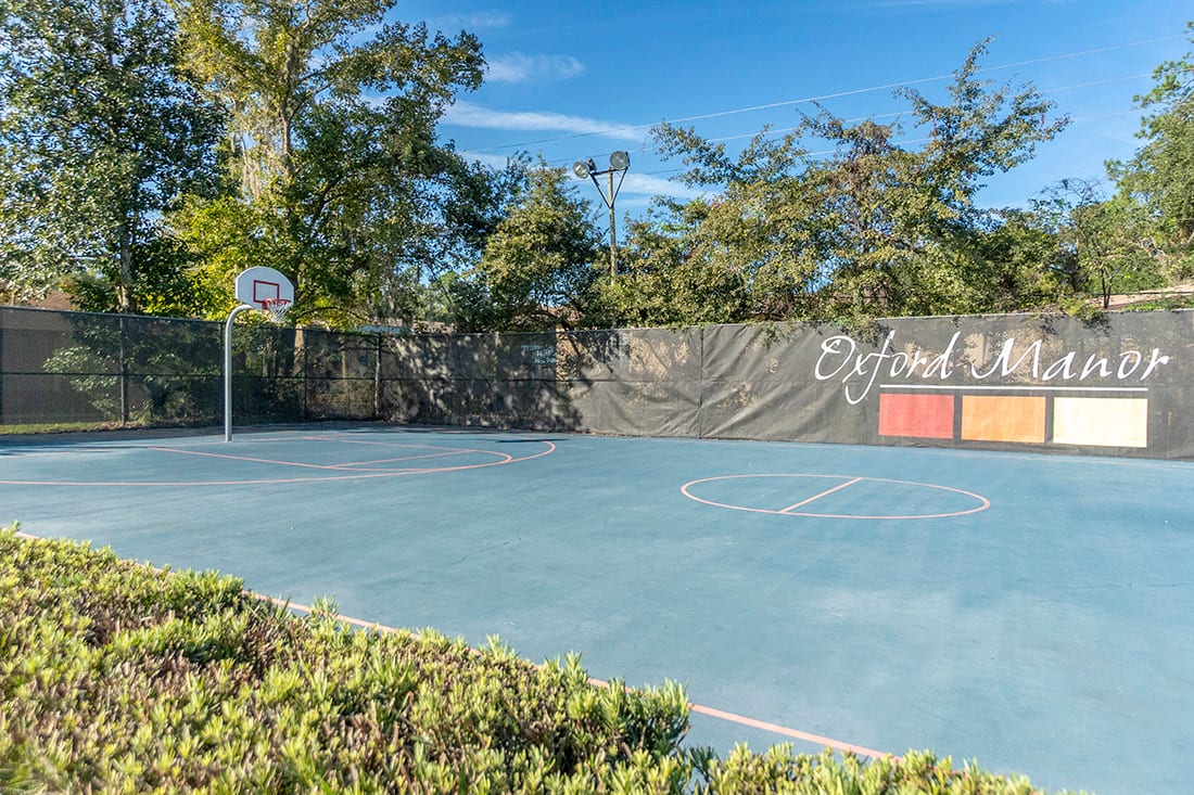 Oxford Manor — image 5