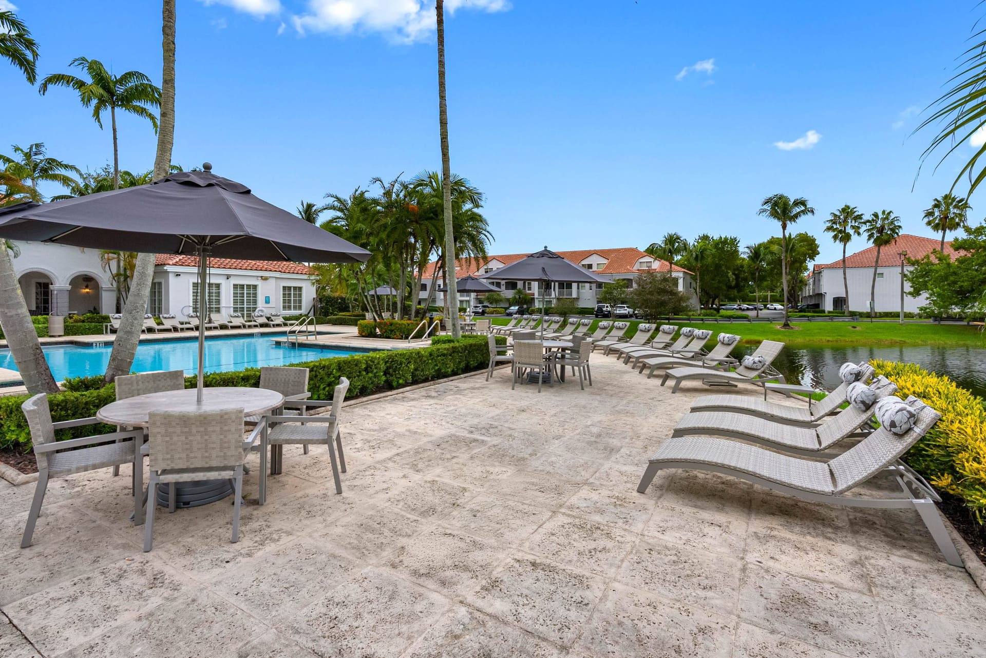 Palms Of Doral Doral, FL — site context aerial photography by Delray Drones