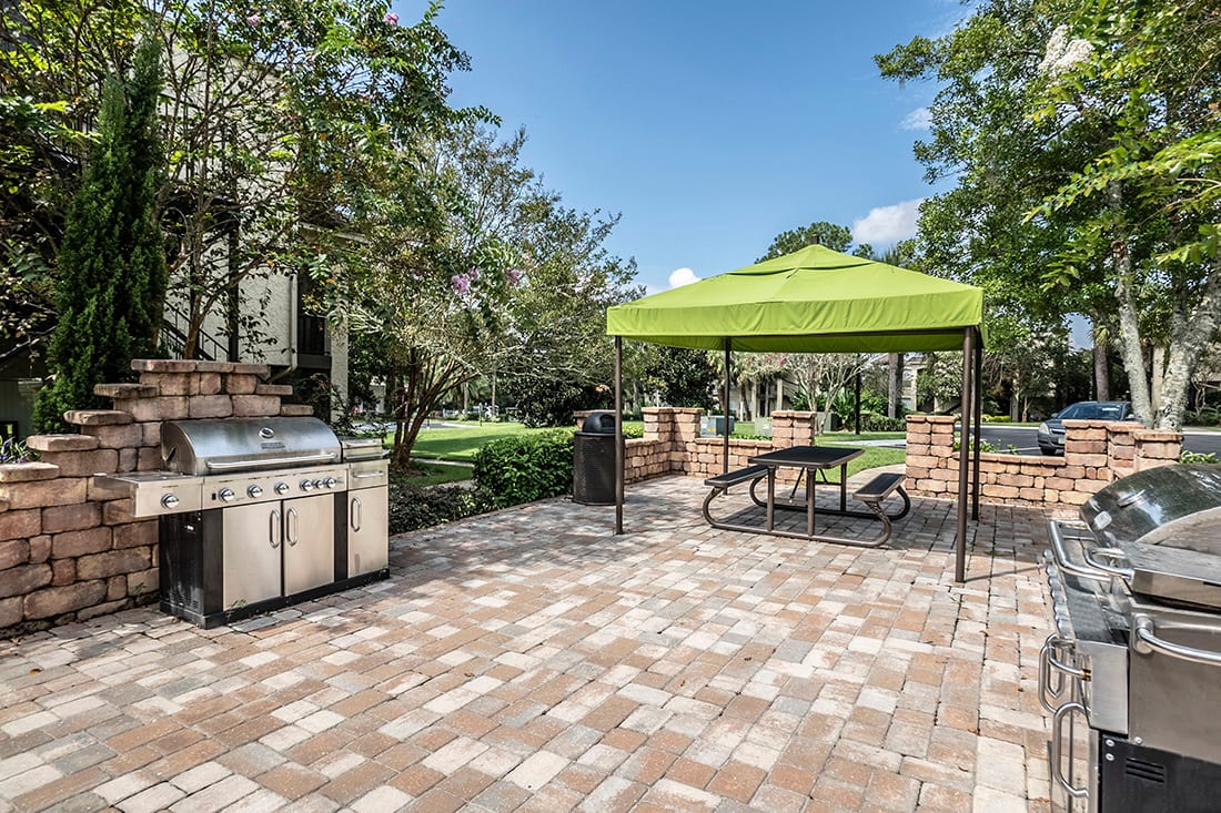 Parkway Square — image 2