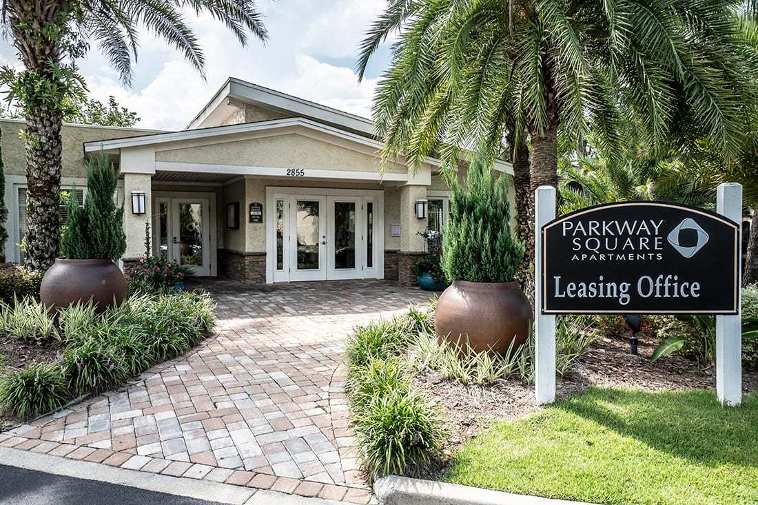 Parkway Square — image 3