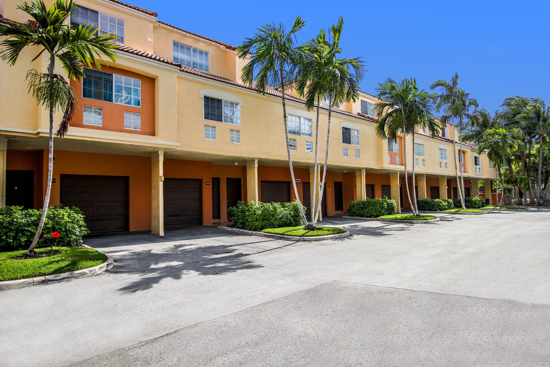 Promenade at Aventura — image 3