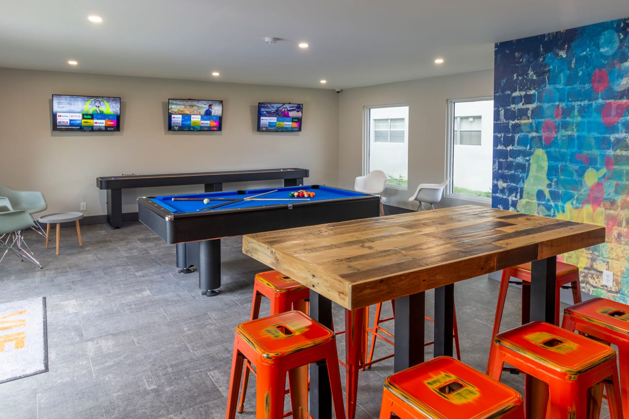 Vue on 67th — image 3